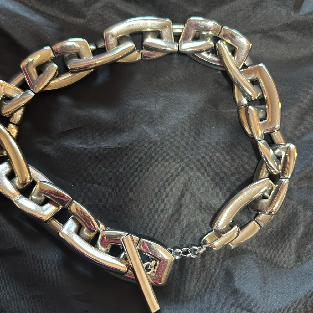 Vince Camuto Silver choker